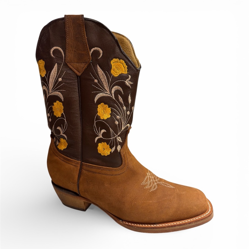 Women’s Mid-Calf Brown Cowboy Boots – Floral Embroidered Western Chic, Festival